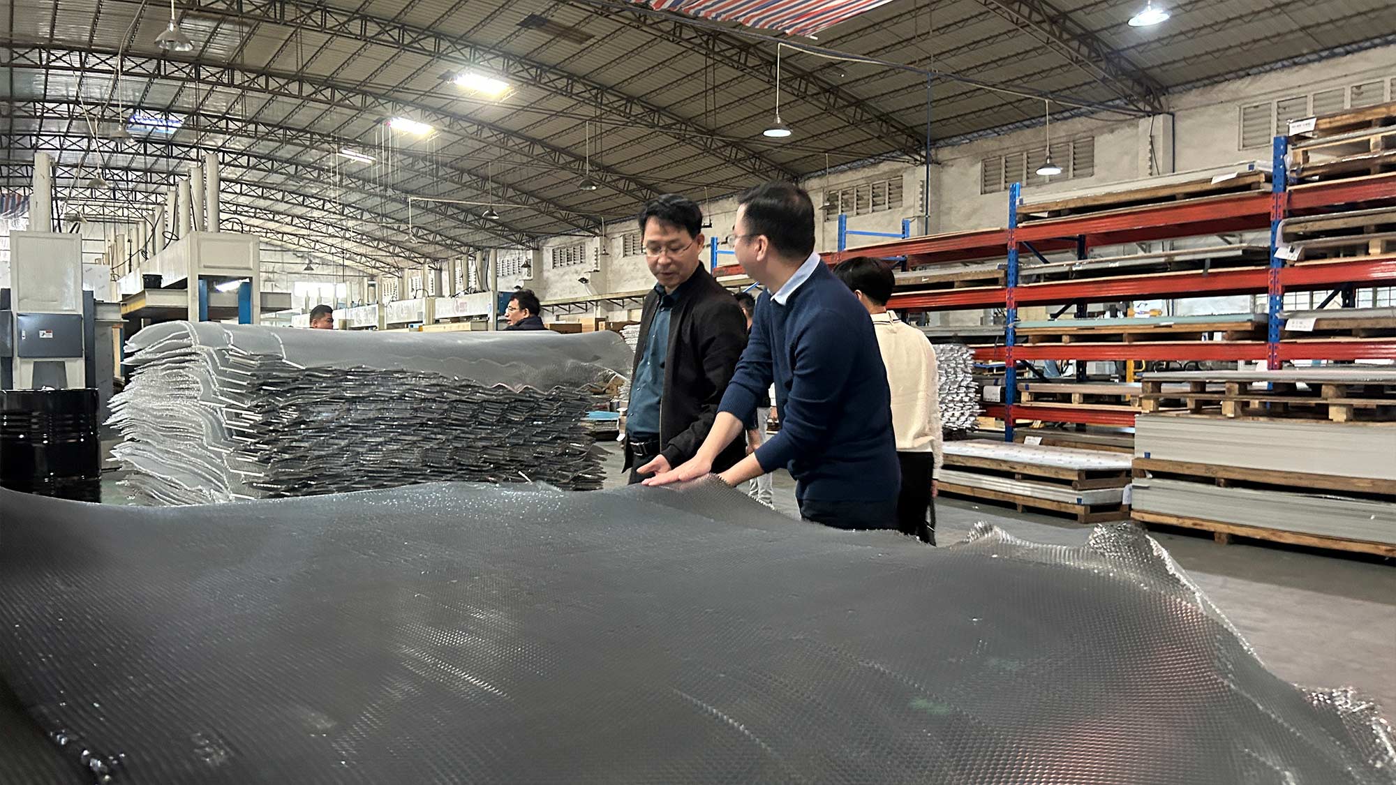 广西省北流市领导莅临广州市桂彬建材有限公司参观考察